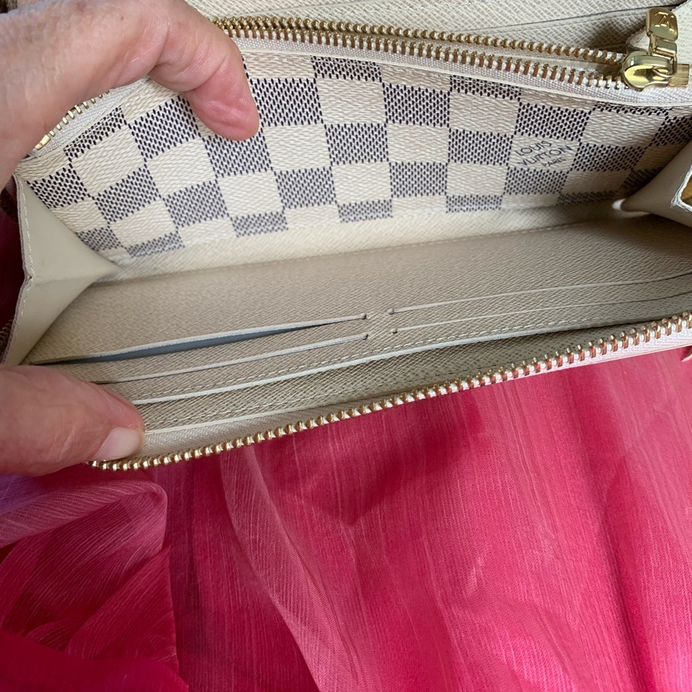 Louis Vuitton Clémence  Wallet - Picture 7 of 13